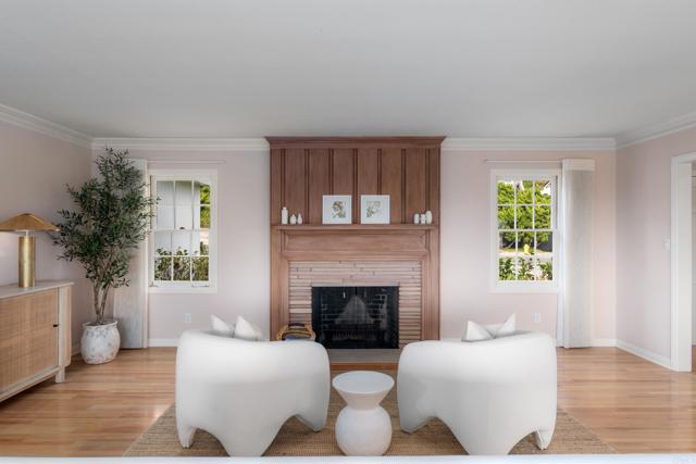 6018 Folsom Drive, La Jolla CA: https://media.crmls.org/mediaz/e377afcd-1143-432f-8612-c14b85b2da00.jpg