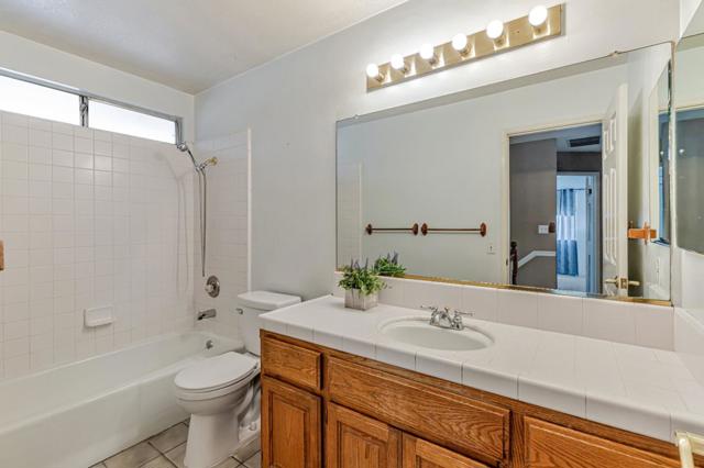 1298 Hersman Drive, Gilroy CA: https://media.crmls.org/mediaz/e377e99f-8d5e-40cf-b17c-44279c95f143.jpg