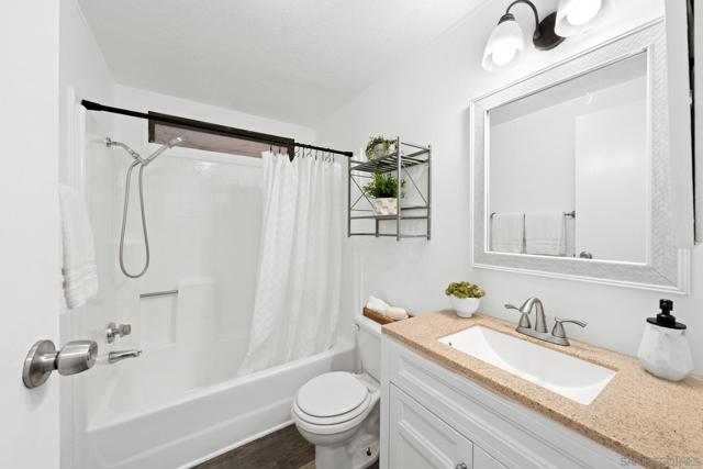 40110 Angora Ln, Temecula CA: https://media.crmls.org/mediaz/e3792d4d-e92a-4a78-bd04-09855b766661.jpg