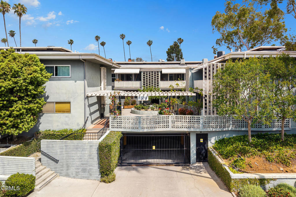 1520 Spruce Street #5