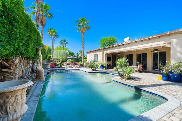 52540 Vino, La Quinta CA: https://media.crmls.org/mediaz/e37b2aec-9c41-4642-a02b-8a82d5ee0717.jpg