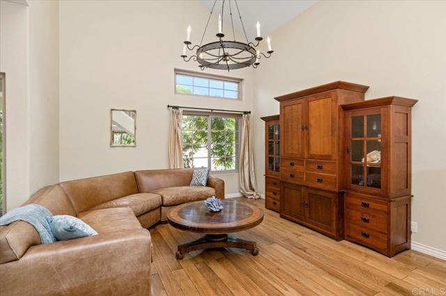 Detail Gallery Image 7 of 39 For 4635 Allende Ave, Oceanside,  CA 92057 - 4 Beds | 3 Baths