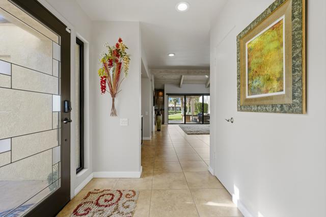 444 Sunningdale Drive, Rancho Mirage CA: https://media.crmls.org/mediaz/e37c22b0-a5fc-4d59-8389-483415910e59.jpg