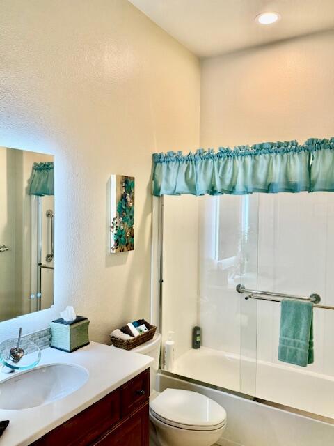 41459 Calle Pampas, Indio CA: https://media.crmls.org/mediaz/e37d4593-312c-438c-9577-d2f3297c85ed.jpg