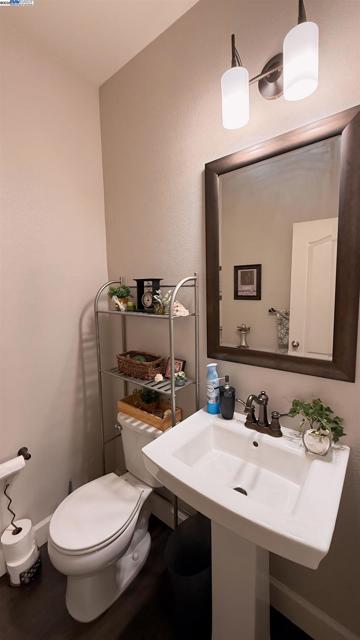 131 Lusitano Way, Gilroy CA: https://media.crmls.org/mediaz/e37d848b-c3f7-4139-8d50-f03011edd495.jpg