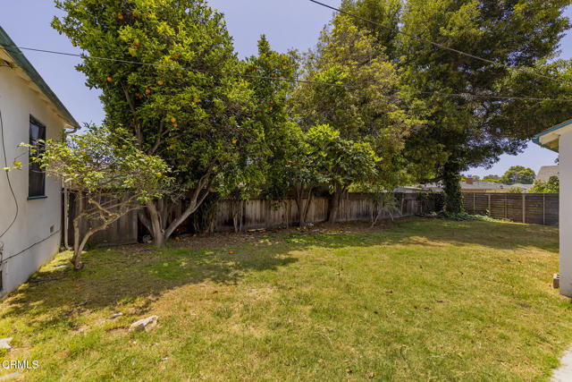 237 N Katherine Drive, Ventura CA: https://media.crmls.org/mediaz/e37e7076-0dad-4d4b-93df-ade849c9ec90.jpg