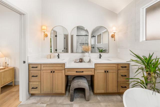 Detail Gallery Image 13 of 41 For 4860 Park, Carlsbad,  CA 92008 - 4 Beds | 2/1 Baths