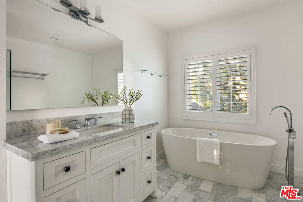 4222 Woodman AvenueSherman Oaks img 20