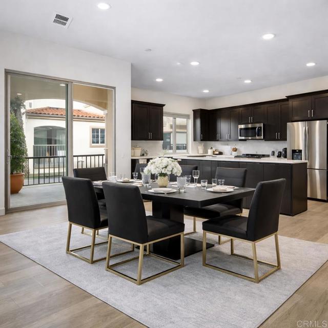 Detail Gallery Image 14 of 54 For 4336 Harbor Way, Oceanside,  CA 92056 - 3 Beds | 3/1 Baths