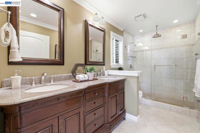 Image 21 of 40 For 2481 Palmira Pl