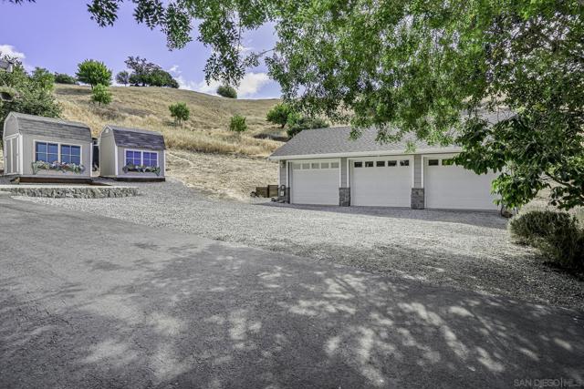 1755 W Edmundson Ave, Morgan Hill CA: https://media.crmls.org/mediaz/e380d2ee-1c98-48e9-a899-1beed76355d6.jpg