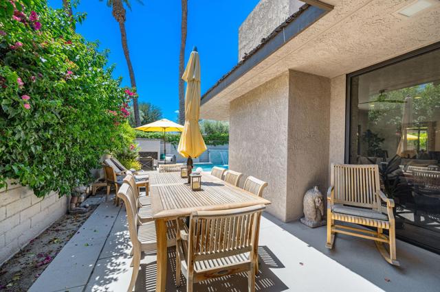 76 Princeton Drive, Rancho Mirage CA: https://media.crmls.org/mediaz/e380e5b9-97ca-42e8-a984-e4a465a4a61f.jpg