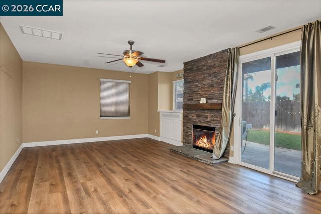 Image 9 of 42 For 361 Clove Way