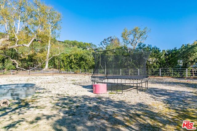 6332 BUSCH Drive photo 30