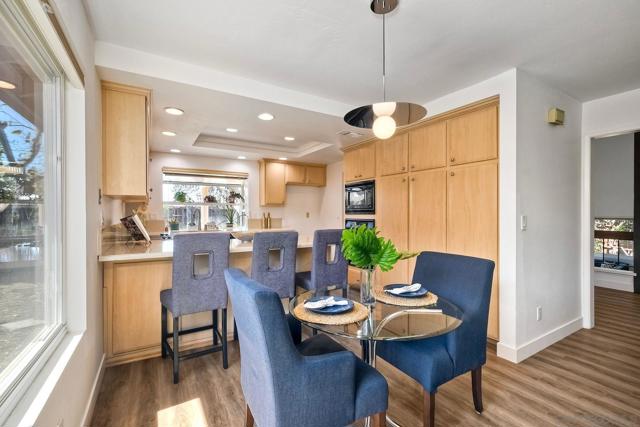 10434 Woodchuck Pt, San Diego CA: https://media.crmls.org/mediaz/e3819c65-df55-4bc1-b05d-60cc1154549c.jpg