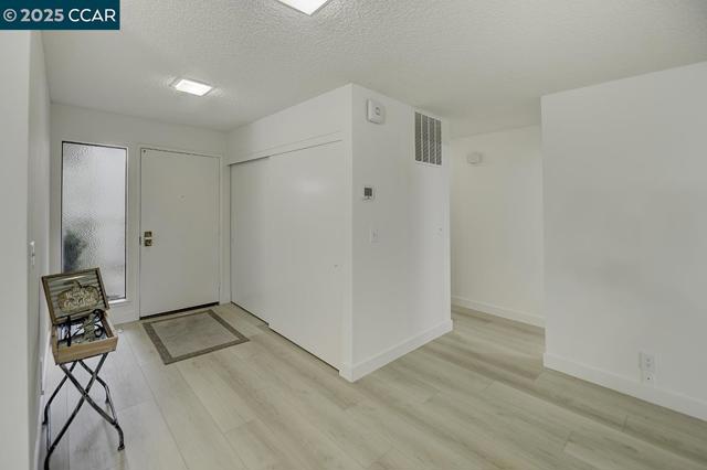 3350 Rossmoor Pkwy, Walnut Creek CA: https://media.crmls.org/mediaz/e381dd72-4269-4de0-a06f-370b8a7f8ad5.jpg