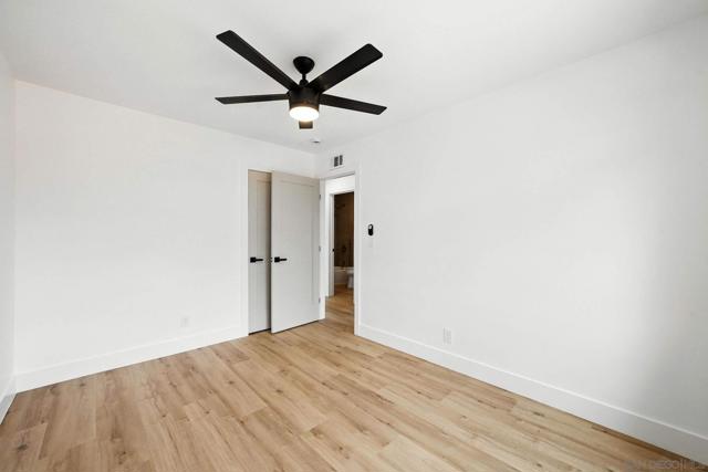 4729 Lithrop Pl, San Diego CA: https://media.crmls.org/mediaz/e3825769-0297-43ea-a98d-2c583abec2eb.jpg