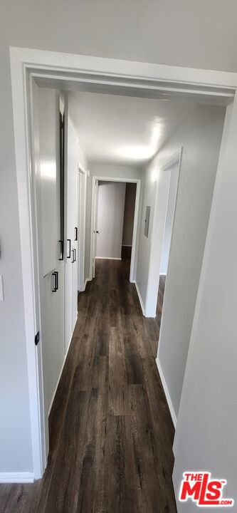https://media.crmls.org/mediaz/e3825f33-5266-46d9-82ec-025323d50da2.jpg?preset=X-Large