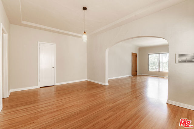 6101 Alcott Street, Los Angeles CA: https://media.crmls.org/mediaz/e382cf95-1e39-4f27-8444-1d819c2795d5.jpg