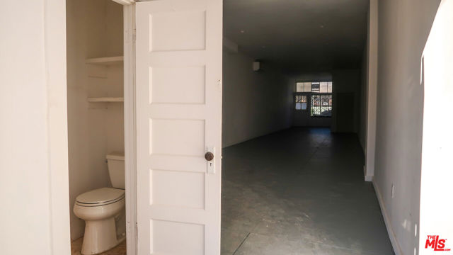 Commercial for Sale in Van Nuys, California