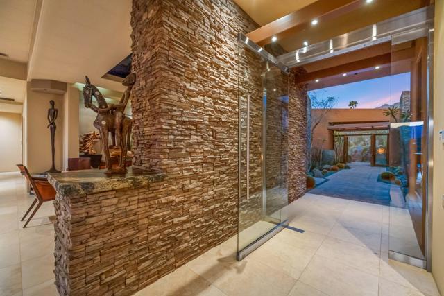 50741 Desert Arroyo Trail, Indian Wells CA: https://media.crmls.org/mediaz/e3846f69-7b68-4161-b6d4-f5f1b73a5c4d.jpg