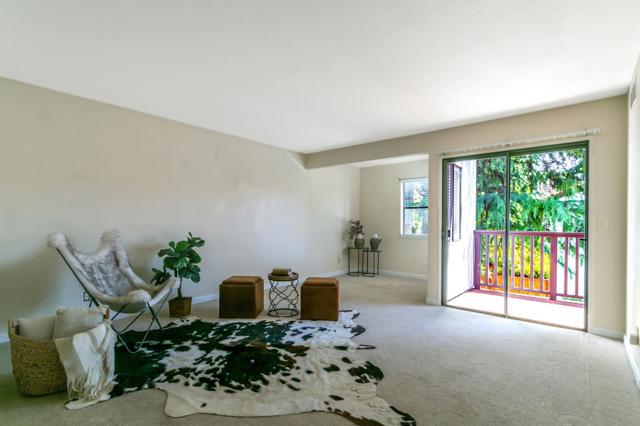 771 Williamsburg Way, Gilroy CA: https://media.crmls.org/mediaz/e384d3cb-cfa6-4f14-98ff-4384a9cb0433.jpg