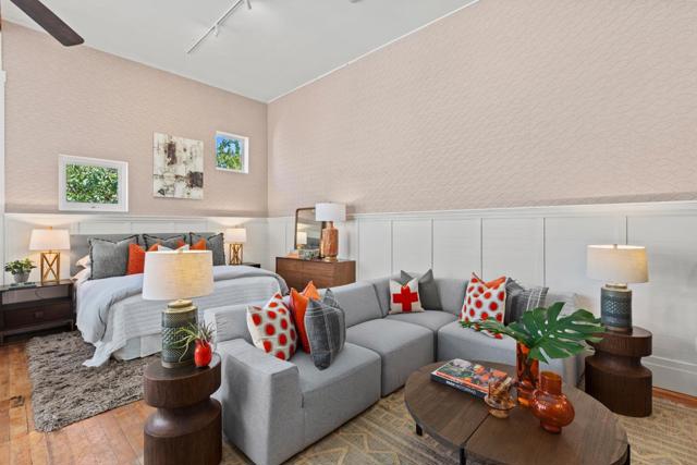 950 Noe Street, San Francisco CA: https://media.crmls.org/mediaz/e384d86d-d6f8-4e64-9756-646167b33861.jpg
