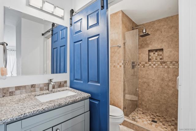 1885 Diamond St, San Diego CA: https://media.crmls.org/mediaz/e384fc46-63c6-42a8-8947-76a2056657f9.jpg