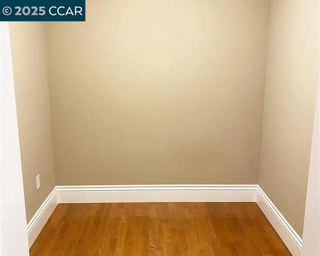 310 N Civic Drive, Walnut Creek CA: https://media.crmls.org/mediaz/e3851cdb-5858-434d-b8b9-5728daea6b7d.jpg