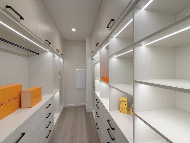 18855 Montalvo Oaks Circle, Los Gatos CA: https://media.crmls.org/mediaz/e385426f-4a31-4a00-ade5-ec85cd7162aa.jpg
