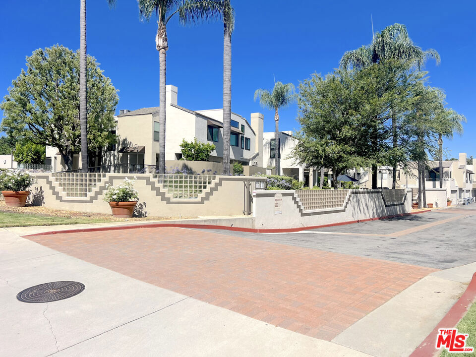 MLS #25563443 img 22