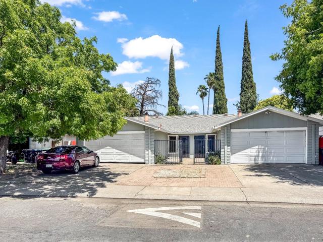 8116 Montgomery Avenue, Stockton CA: https://media.crmls.org/mediaz/e38681d6-1516-4fb7-90ff-81ba8ab4f691.jpg