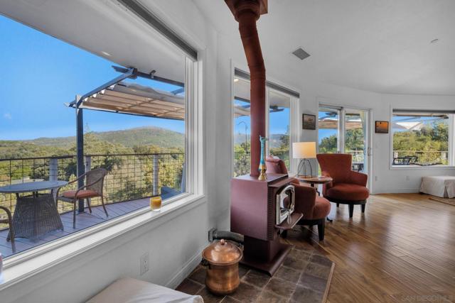 4667 Luneta View Rd, Julian CA: https://media.crmls.org/mediaz/e3878f43-5848-40f4-9405-757005d88736.jpg