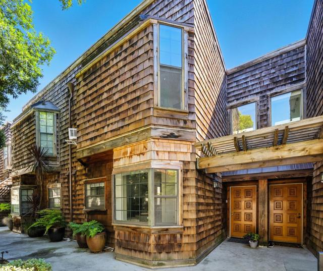 447 Homer Avenue, Palo Alto CA: https://media.crmls.org/mediaz/e3881f2b-d69f-45bf-a51e-0651dfb748d1.jpg