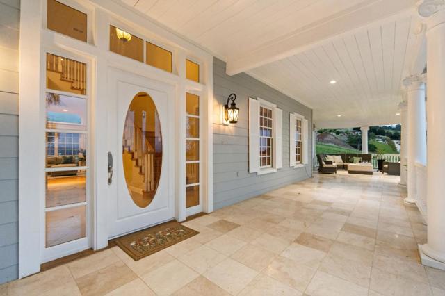9560 Via Del Oro, Gilroy CA: https://media.crmls.org/mediaz/e3885e1e-9b82-4af5-8c06-a4e264847271.jpg