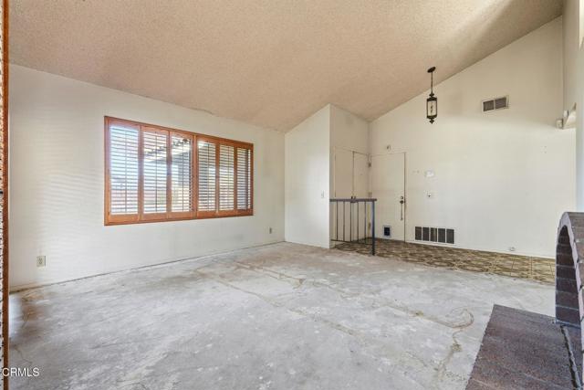 Detail Gallery Image 9 of 38 For 295 E Blue Mountain Way, Claremont,  CA 91711 - 3 Beds | 2 Baths