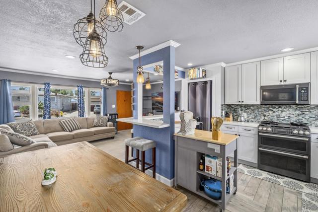 6352 Cleo St, San Diego CA: https://media.crmls.org/mediaz/e388cbb2-8c21-4e1f-b338-4f58f992d7f8.jpg