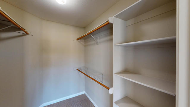 47230 Golden Bush Court, Palm Desert CA: https://media.crmls.org/mediaz/e38919dc-1ad1-43e4-a900-7864e1dad1b1.jpg