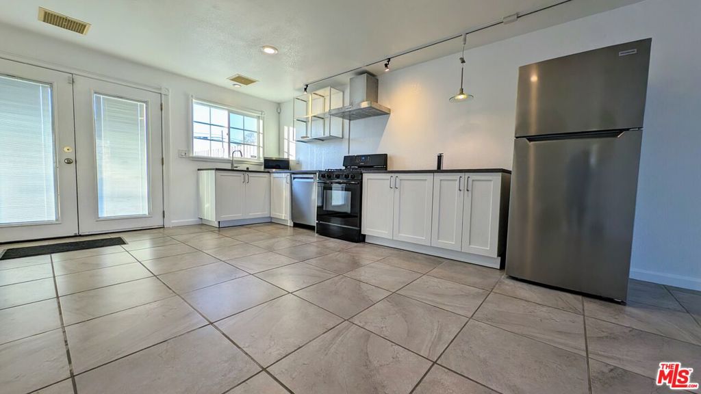 72404 Cactus Drive #B