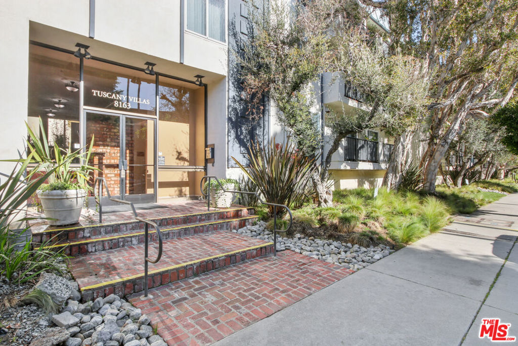 8163 Redlands Street 43, Playa del Rey, CA 90293