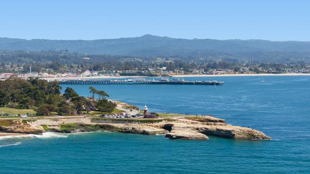 1545 Escalona Drive, Santa Cruz CA: https://media.crmls.org/mediaz/e389fdc5-c99f-40b2-83ad-91623bb7fca8.jpg