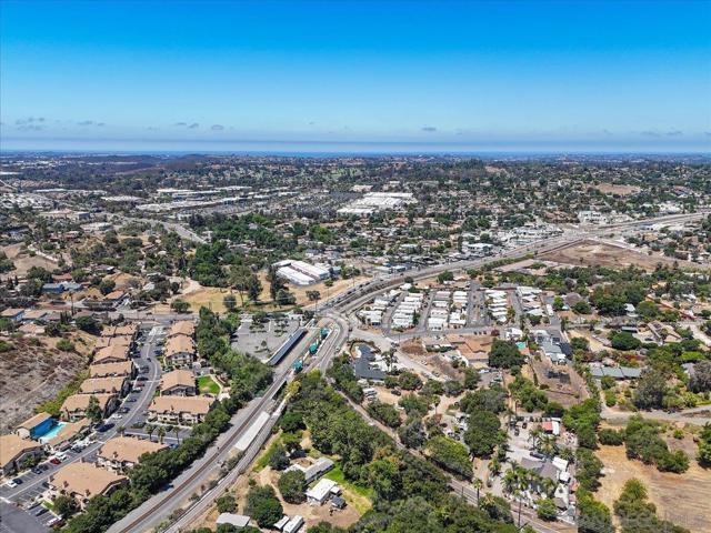 1960 Buena Creek Rd, Vista CA: https://media.crmls.org/mediaz/e38a1602-d57f-428f-8a19-9d0a06831c41.jpg