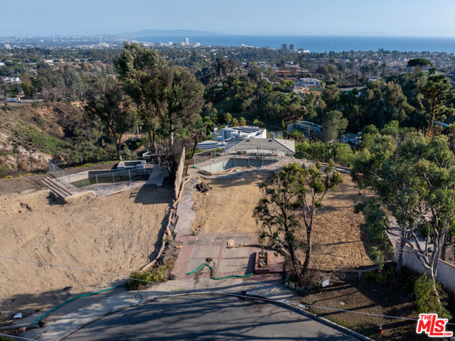 14706 Oracle Place photo 8