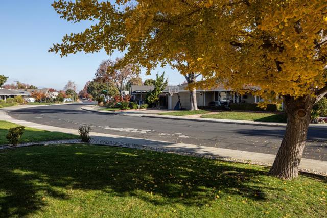 2381 Rosita Avenue, Santa Clara CA: https://media.crmls.org/mediaz/e38d652d-6bf6-4c8a-b695-477ea8ee1b4f.jpg