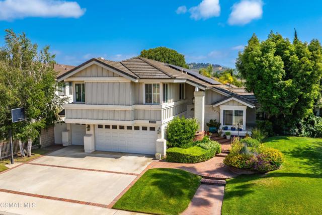 11556 Coralberry Court, Moorpark CA: https://media.crmls.org/mediaz/e38e30d9-f4d3-4bb6-8546-c43ab4d660ba.jpg