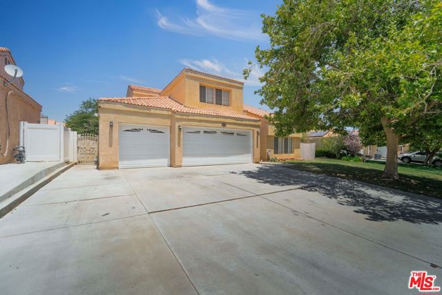 feature listing property photo