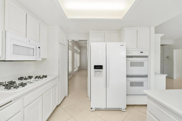 2 Vistara Drive, Rancho Mirage CA: https://media.crmls.org/mediaz/e38ee783-1085-4224-ba02-eba787b156d8.jpg