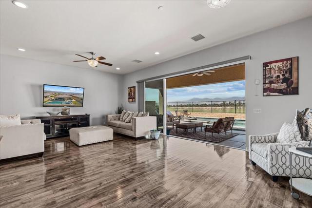 85115 Stazzano Place, Indio CA: https://media.crmls.org/mediaz/e38f10e3-c92e-4a4c-9231-77def47edfec.jpg
