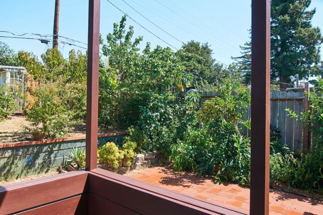 506 Annette Avenue, Vallejo CA: https://media.crmls.org/mediaz/e38ff297-4f96-4f46-b887-8b6a56ac0087.jpg