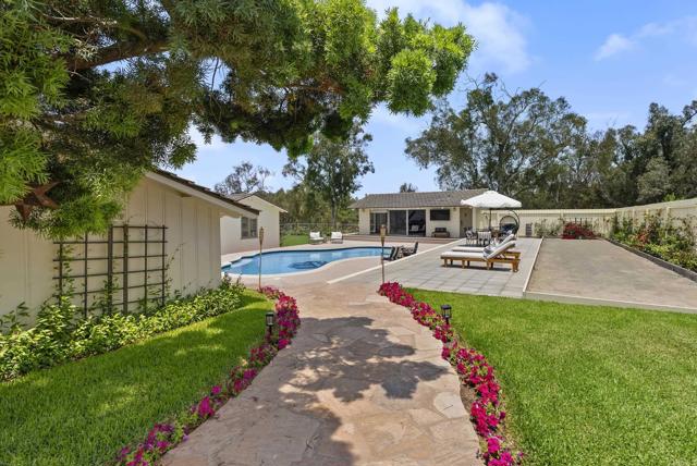 5306 Linea del Cielo, Rancho Santa Fe CA: https://media.crmls.org/mediaz/e3920db3-e843-4398-bcdd-70cba77ec6a0.jpg